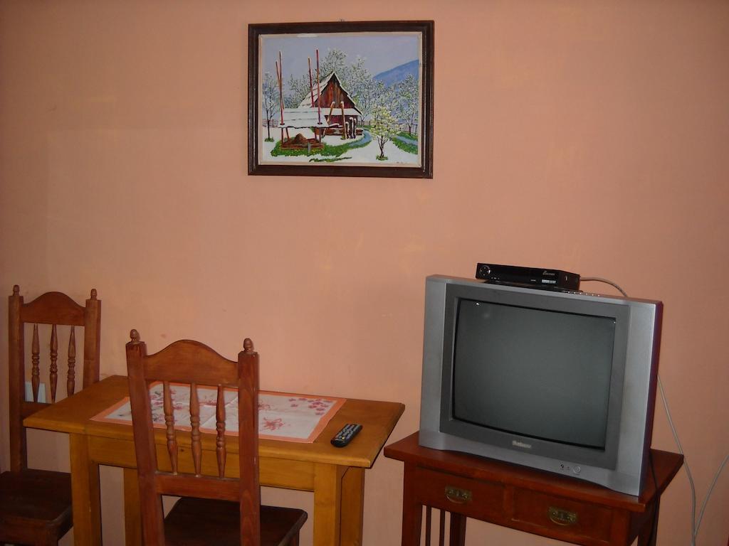 ホテルSmerekova Hata ヤシニャ 部屋 写真